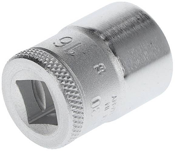 Socket, 17 mm, made of silver-coloured metal, used for screw work, with non-slip surface.