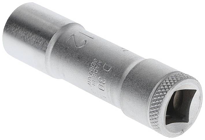 Silver-coloured socket wrench, cylindrical in shape, with a side handle, used for tightening or loosening screws and nuts.