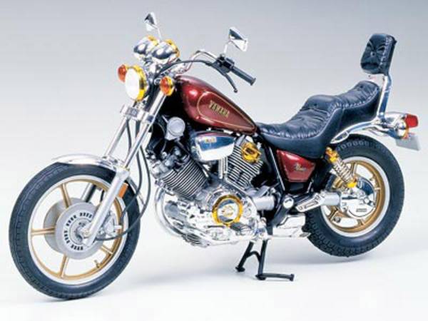 Tamiya 300014044 Yamaha XV1000 Virago Motorcycle assembly kit 1:12