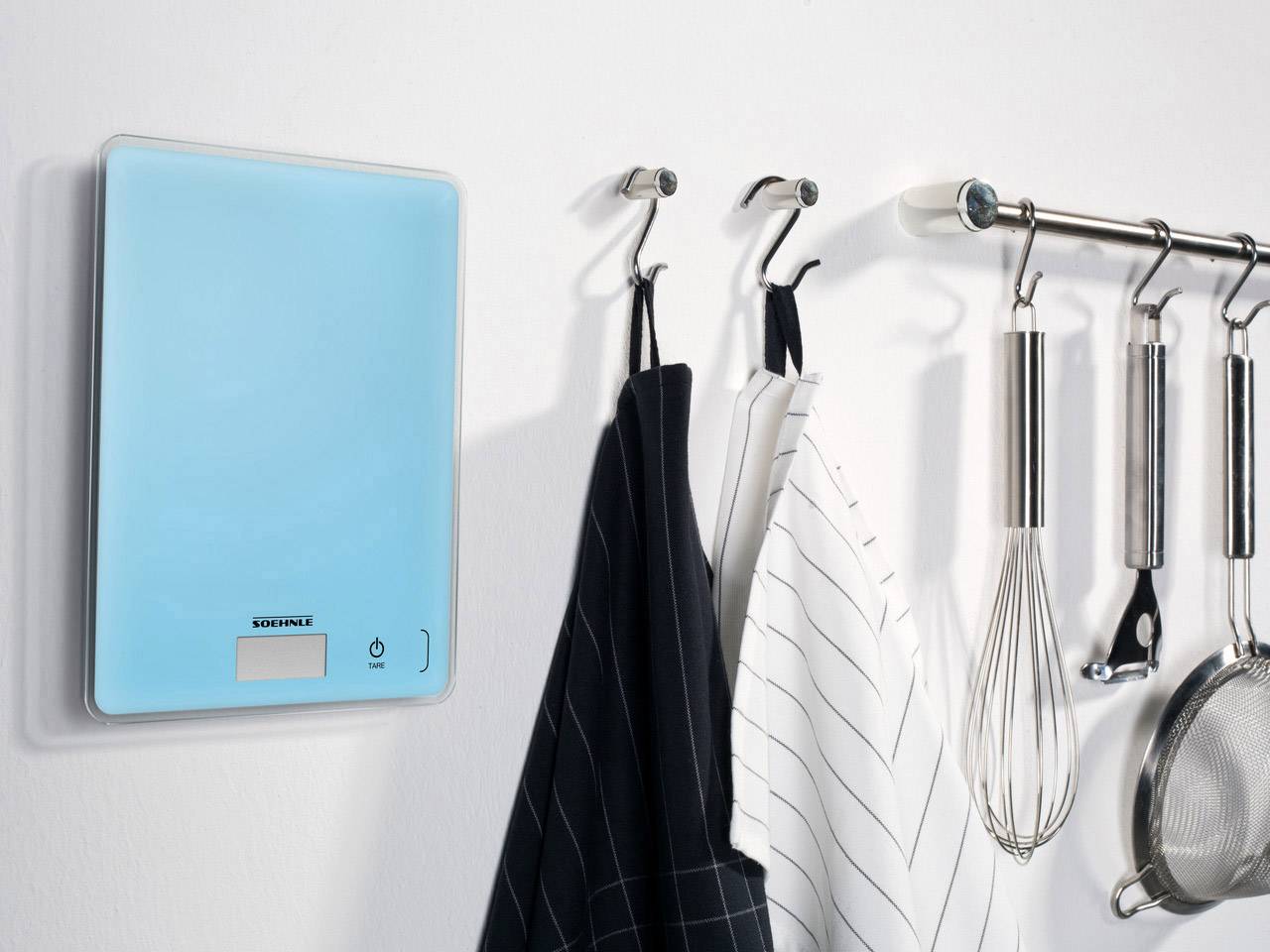 Soehnle KWD Page Compact 300 pale blue Digital kitchen scales + wall mount Weight range=5 kg Blue 234 x 192 x 25-8