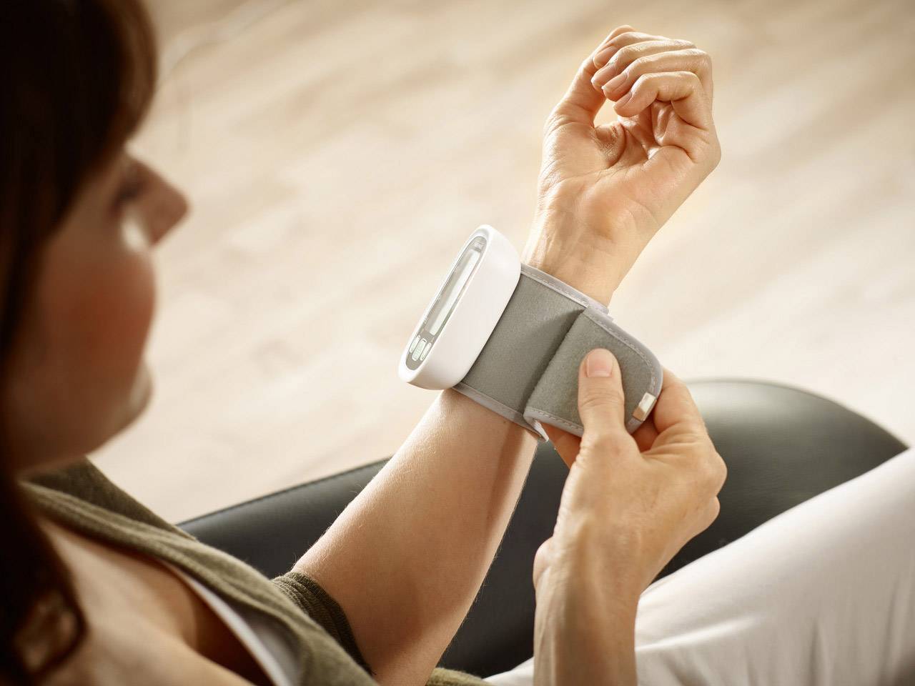 Soehnle Systo Monitor 100 Wrist Blood pressure monitor 68095-3