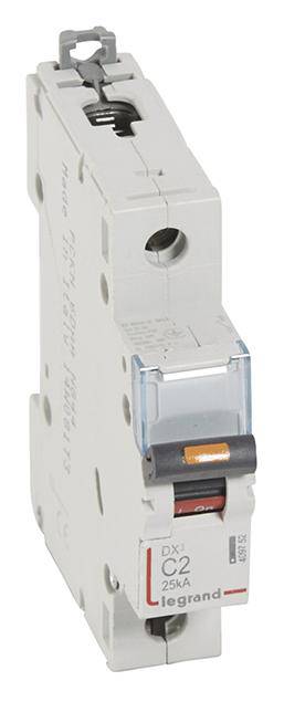 Single-pole protective switch with a tripping current of 25 kA, suitable for use in electrical distribution cabinets.