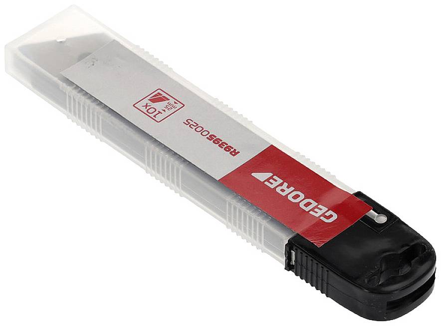 Replacement blade cutter in a transparent plastic case with a red and white label, displaying the brand and product number.
