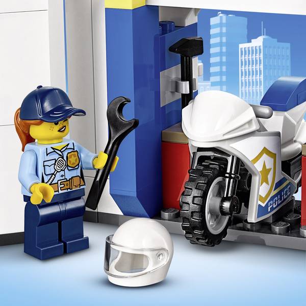 60246 LEGOÂ® CITY Police Station | Conrad.com