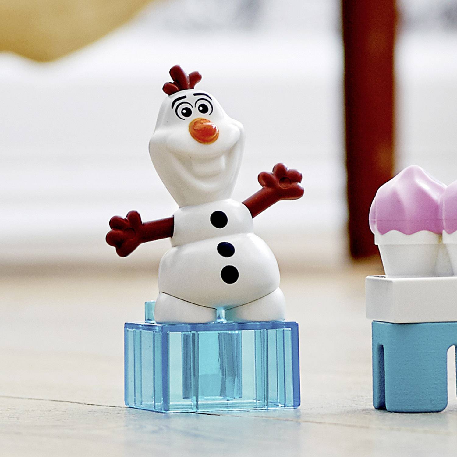 lego duplo elsa and olaf tea party