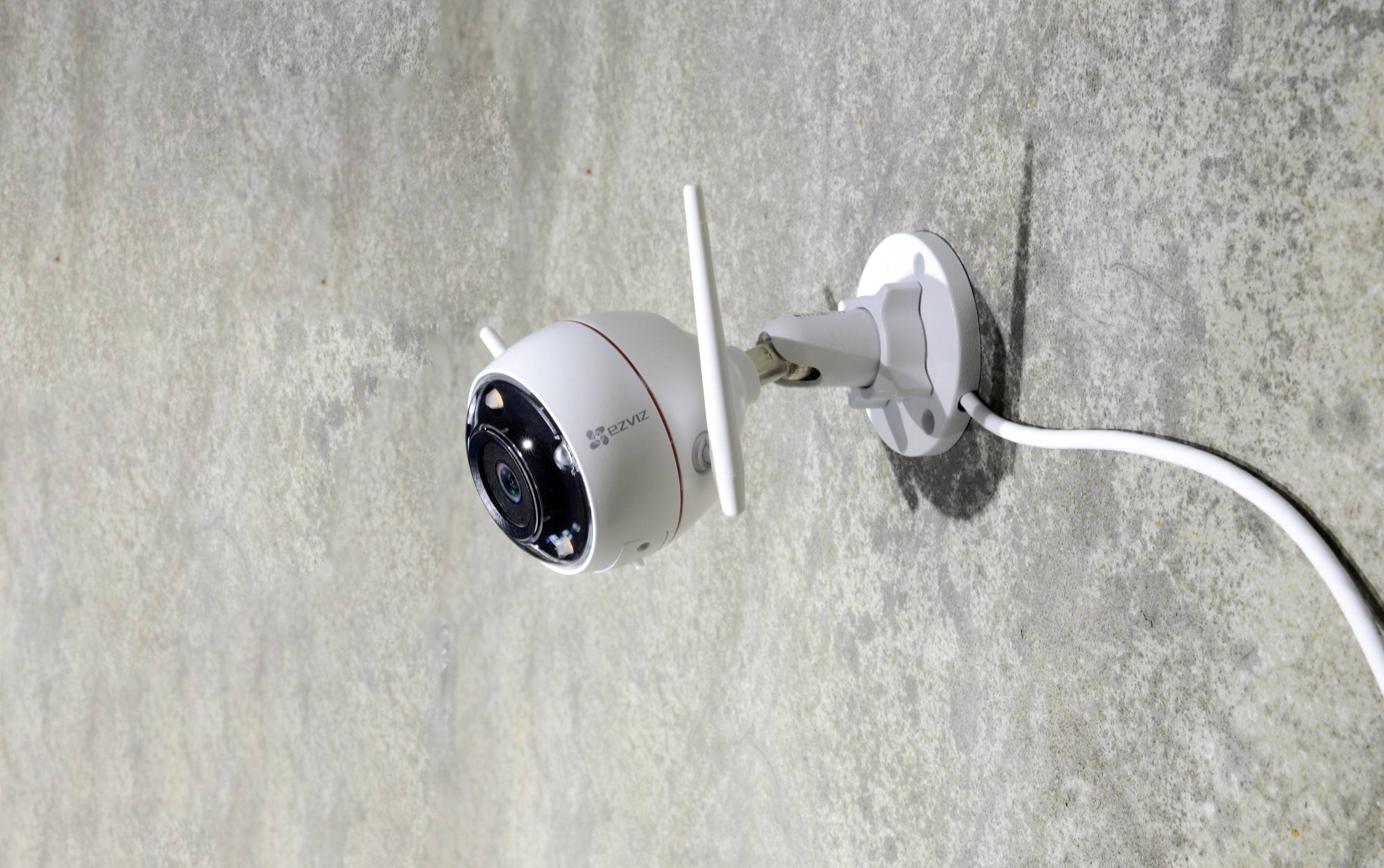 ezviz C3W Color Night Vision 303101165 Wi-Fi IP CCTV camera 1920 x 1080 p-2