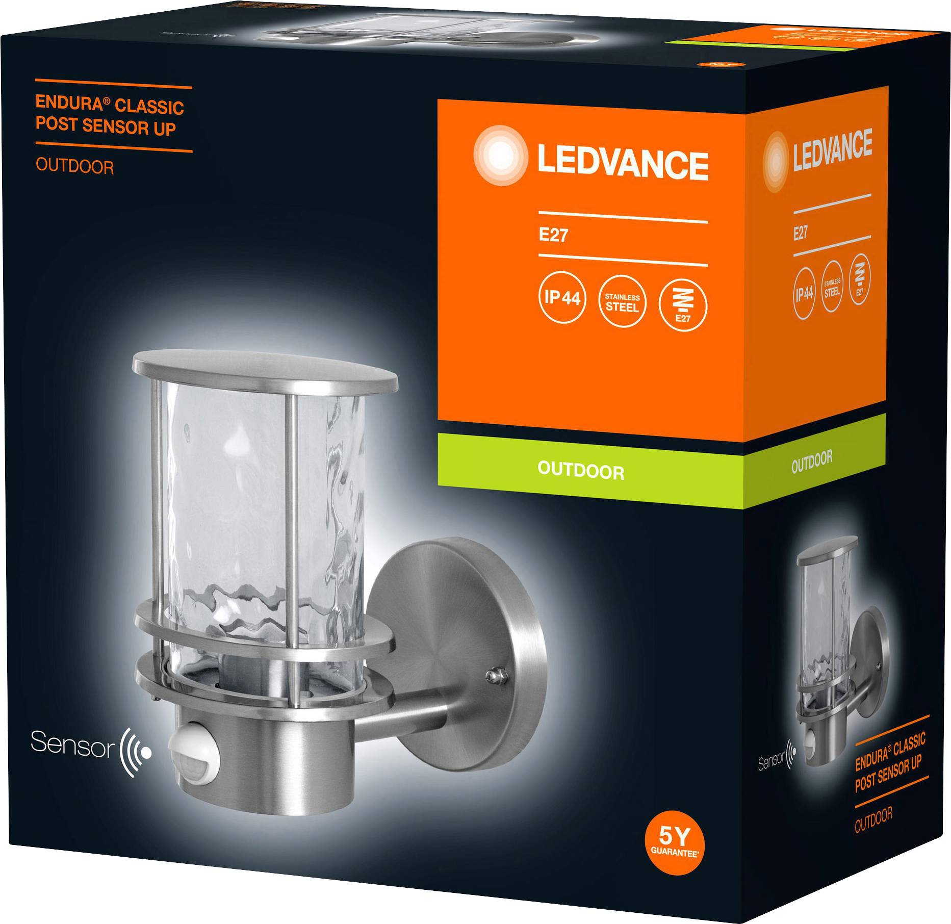 Packaging for a LEDVANCE Endura Classic outdoor light fitting. Contains an image of the light, IP44 symbol, E27 socket, and five-year warranty notice.