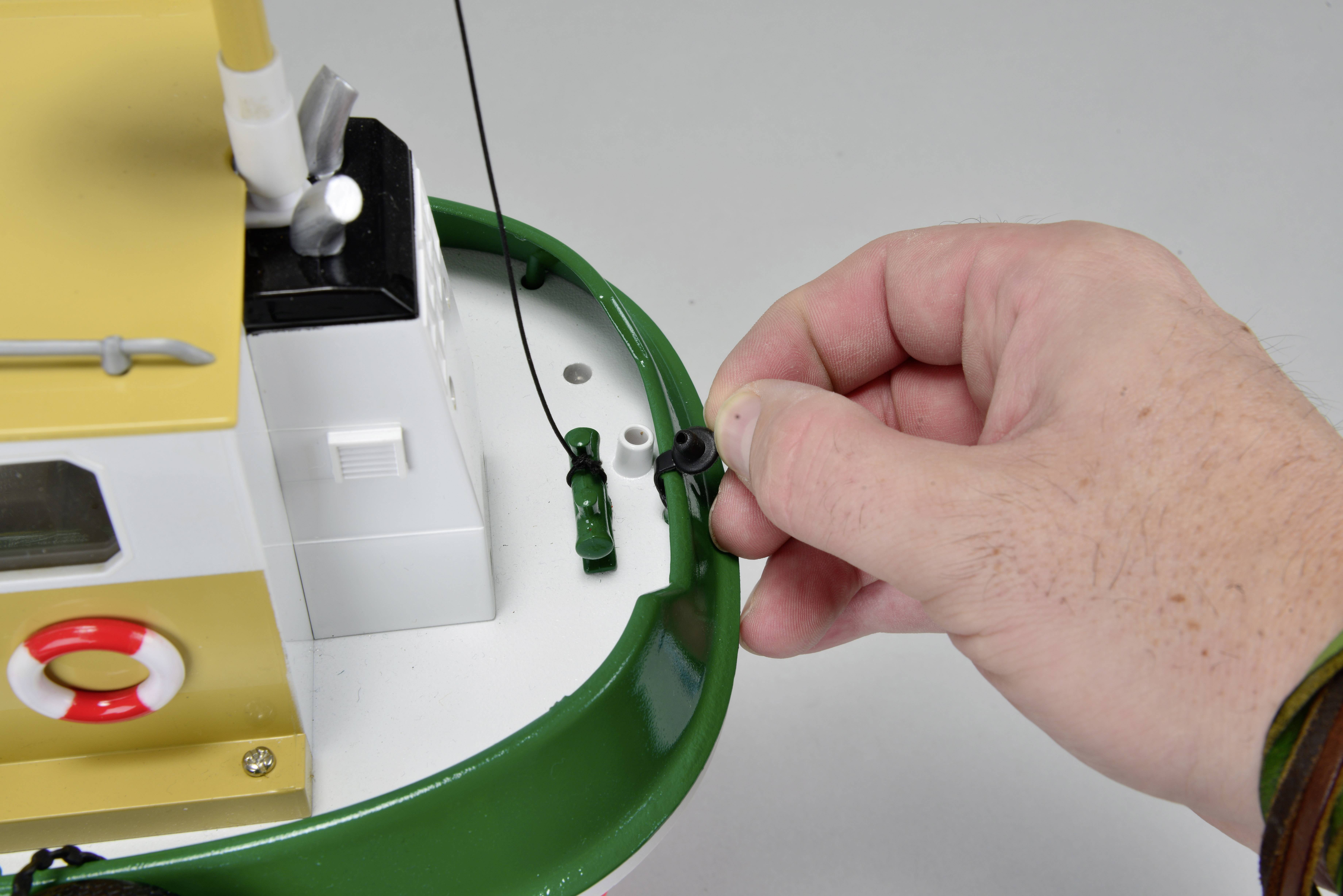 Carson Modellsport Fish cutter Cux-15 RC model speedboat RtR 580 mm-1