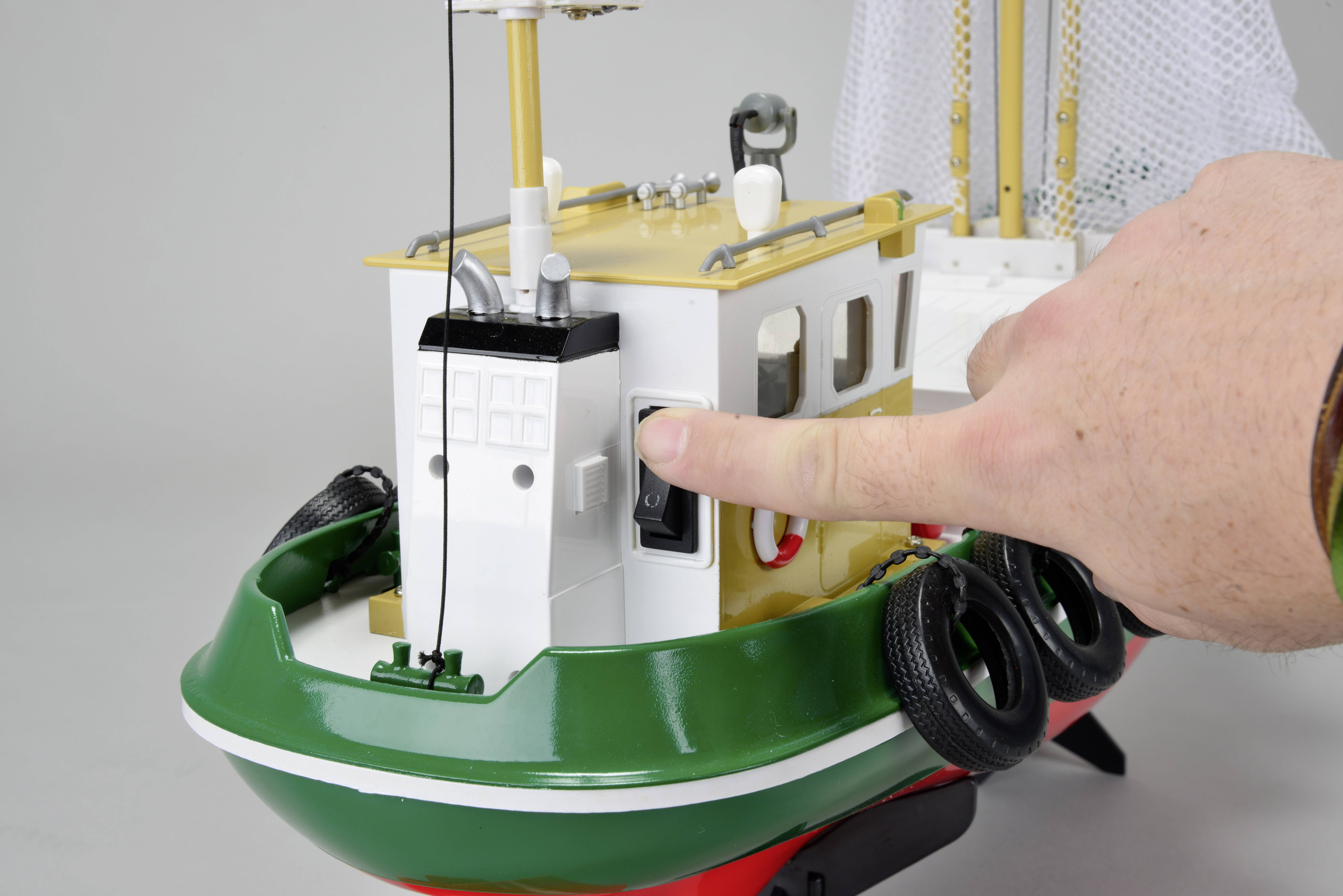 Carson Modellsport Fish cutter Cux-15 RC model speedboat RtR 580 mm-2