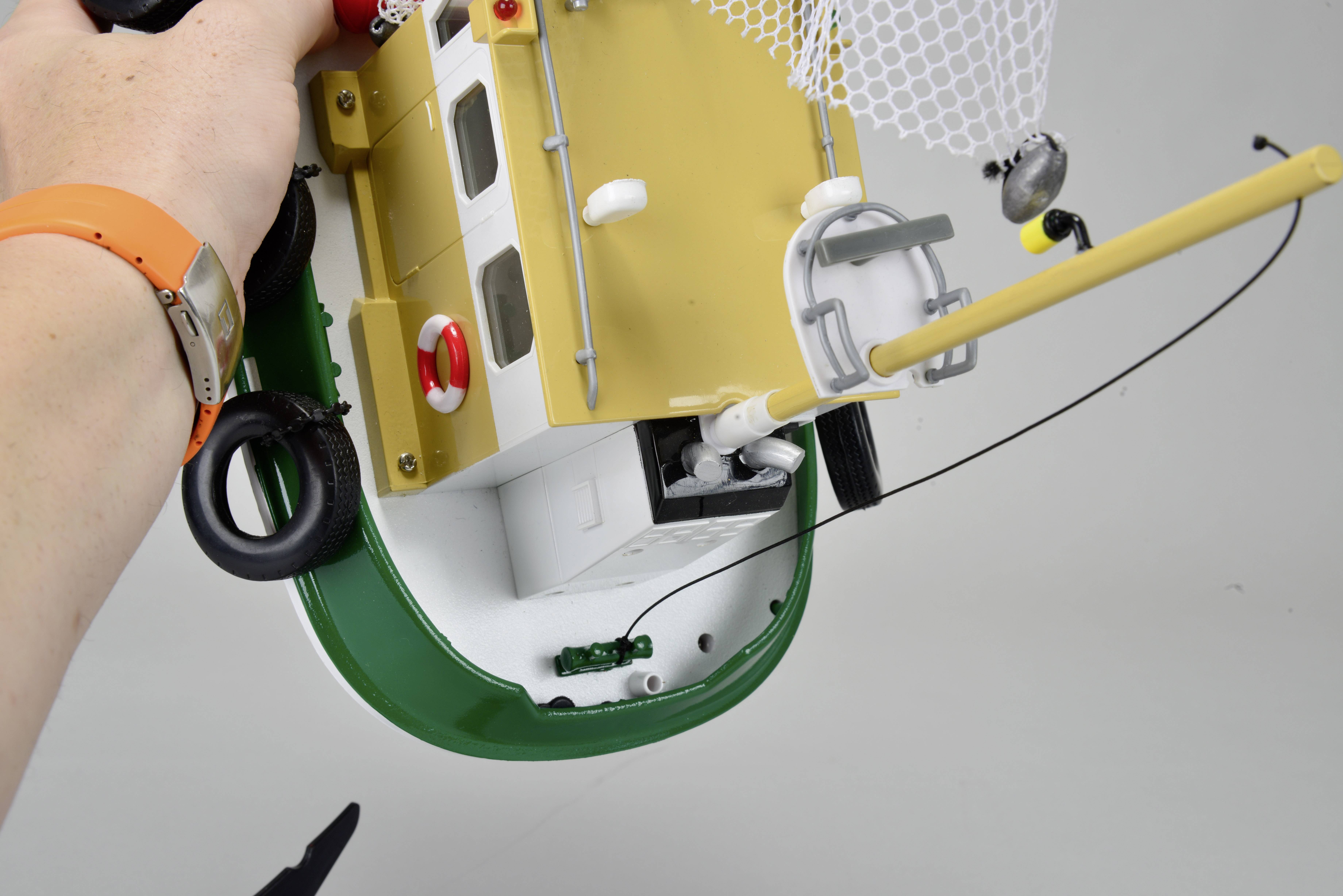 Carson Modellsport Fish cutter Cux-15 RC model speedboat RtR 580 mm-3