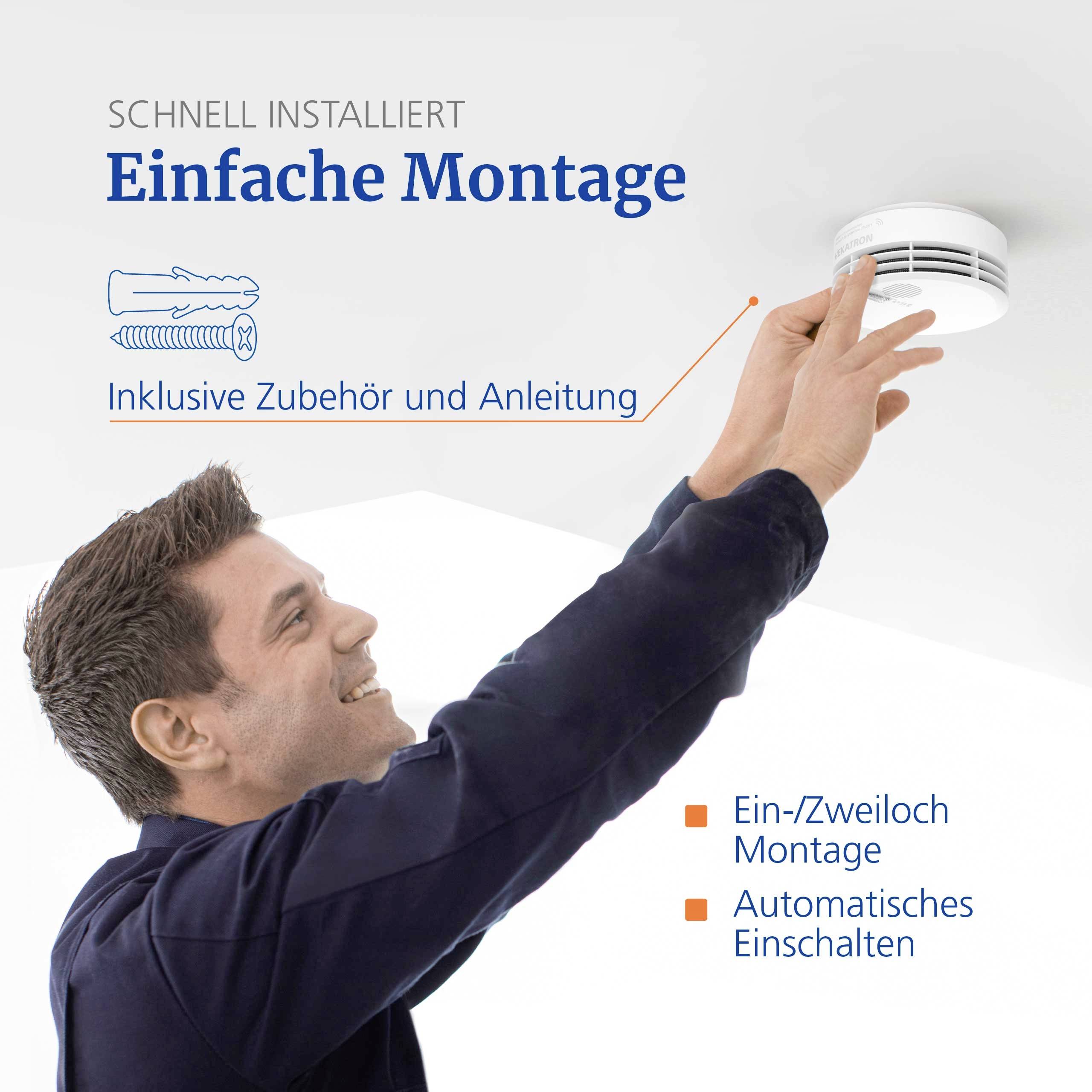 A man installs a smoke detector on a ceiling. Text reads 'Schnell installiert, Einfache Montage'. Key points include accessories and automatic activation.