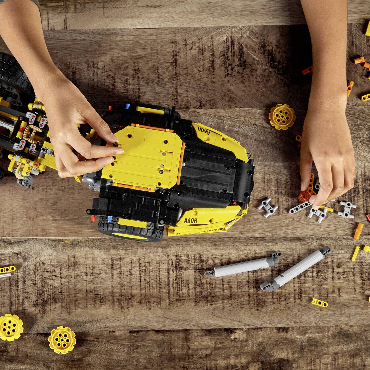 42114 LEGO® TECHNIC Articulated Volvo dumper (6x6)-7