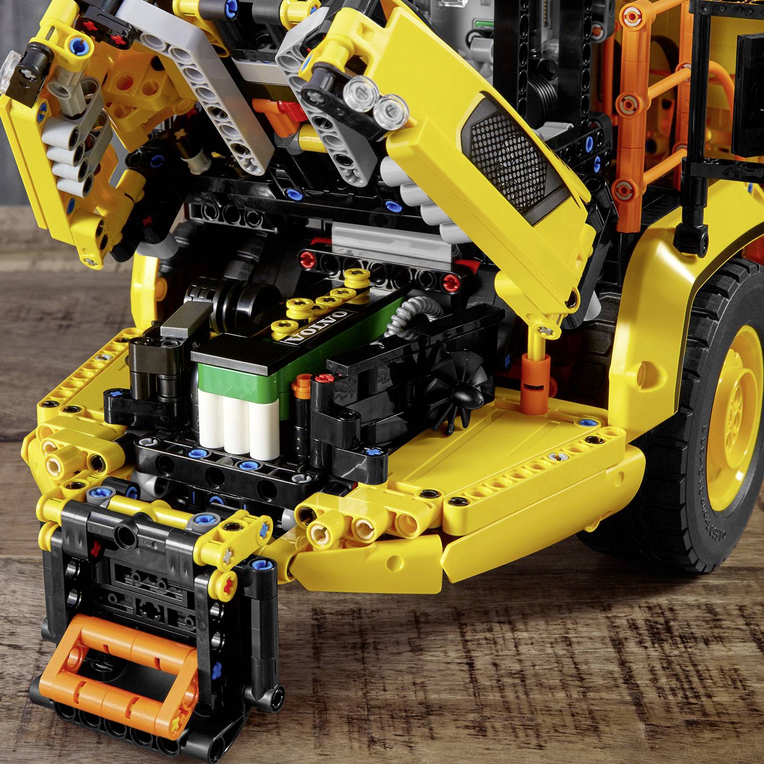 42114 LEGO® TECHNIC Articulated Volvo dumper (6x6)-10