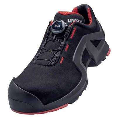 Black safety shoe with red inner lining and twist-lock fastening system for individual fit.
