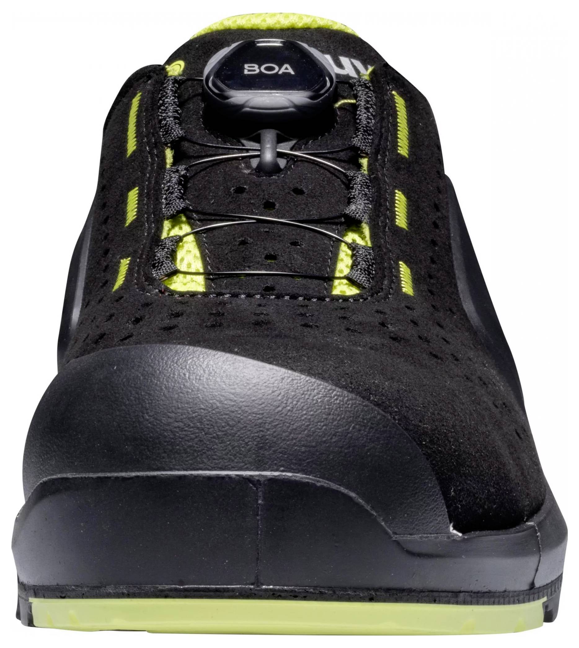 A black sports shoe with a Boa closure system and yellow details. Front view reveals modern design and lacing system.