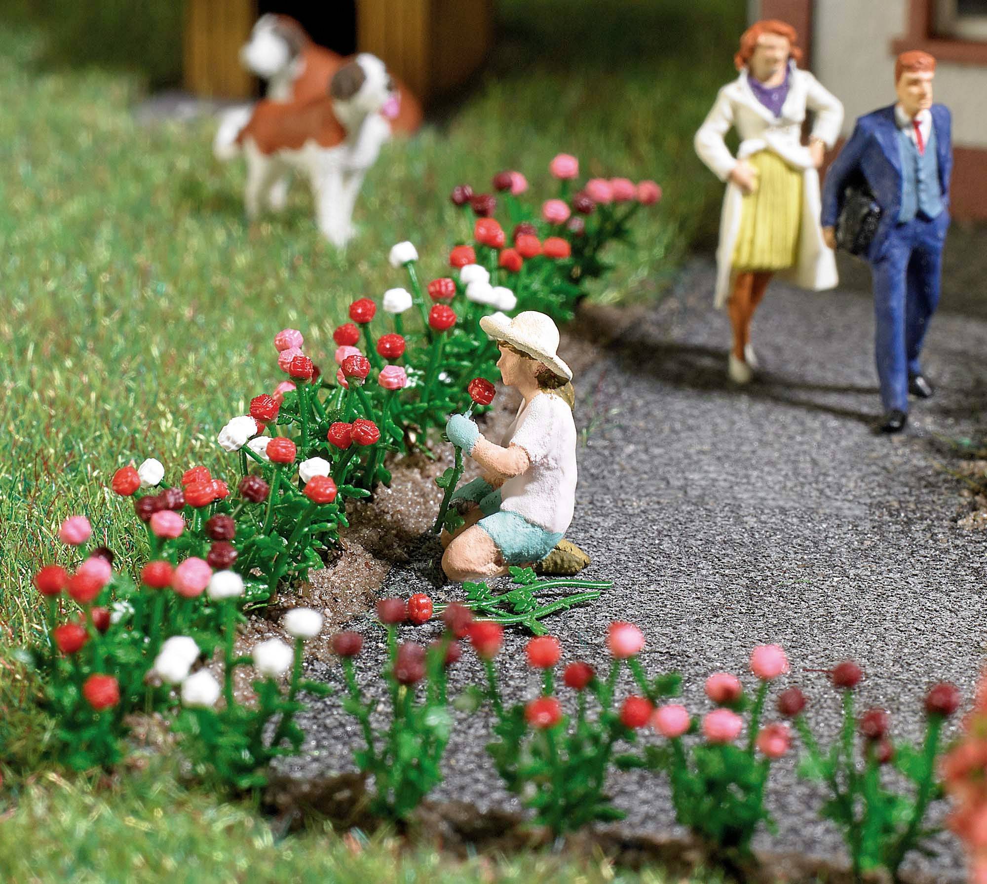 Busch H0 Rose picker Painted-1