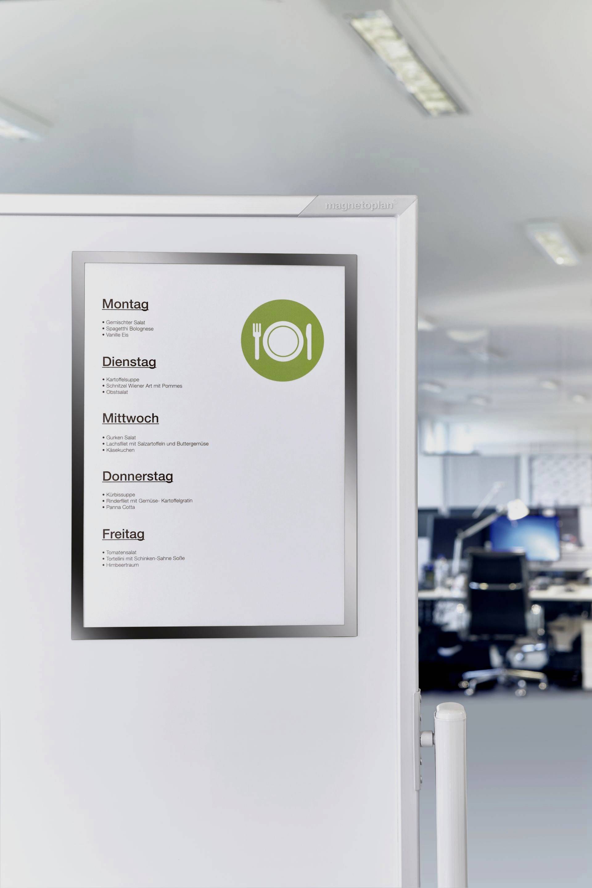 Weekly Menu in the Office: Monday to Friday, with one dish per day. Office environment in the background.