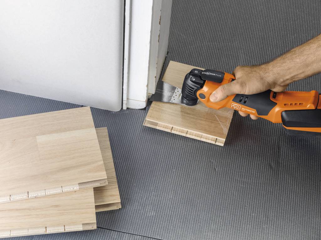 Fein Multimaster AMM 500 Plus top 7 129 33 61 00 0 Cordless multifunction tool 35-piece 18 V 3 Ah No. of power packs inc-7