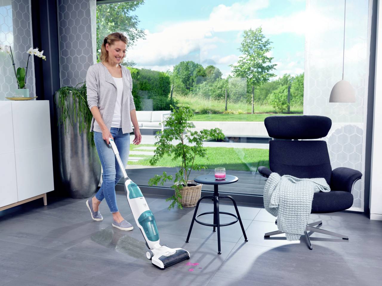 Leifheit Regulus Aqua PowerVac 11922 Wet/dry vacuum cleaner Detachable water tank, Cordless, Stand, Self-cleaning functi-29