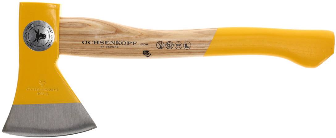Axe with yellow handle and wood grain, brand name 'Ochsenkopf'. Metal head with emblem. Suitable for forestry and garden work.
