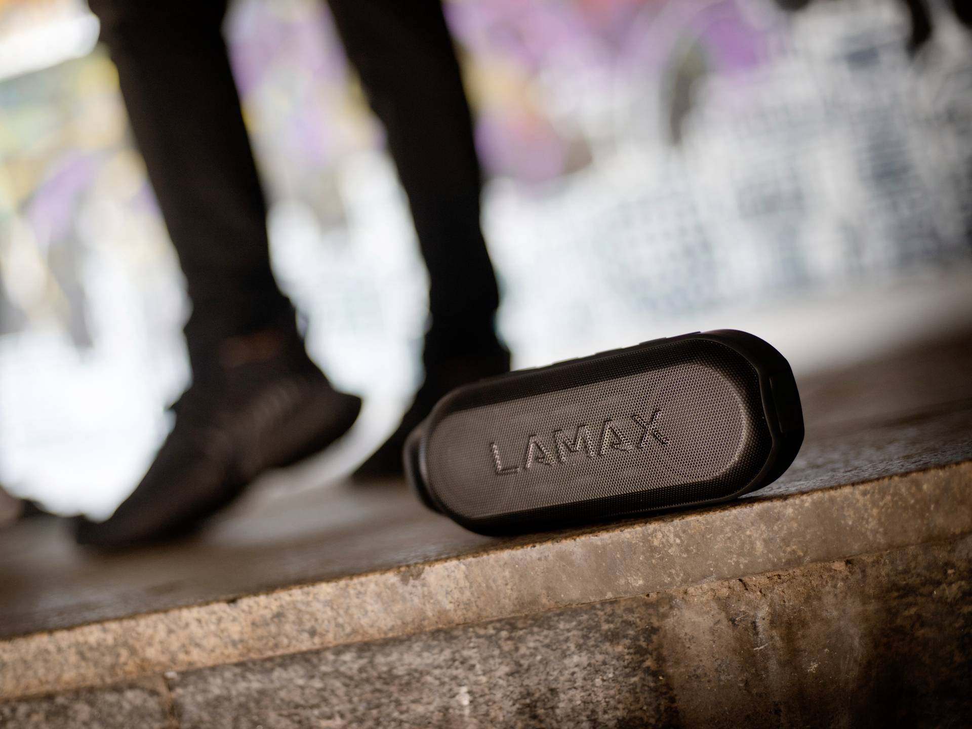 Lamax Street2 Bluetooth speaker-3