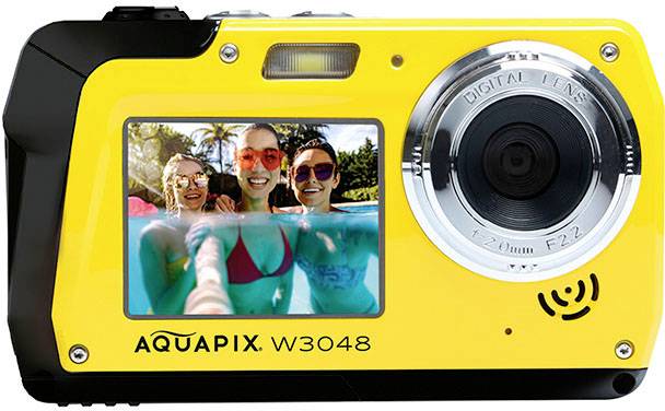Yellow underwater camera with display shows three smiling people in the water. The brand name "AQUAPIX W3048" is visible.