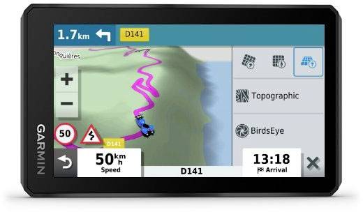 GPS navigation device shows route via Road D141, 1.7 km remaining. Speed: 50 km/h. Estimated arrival time: 13:18.