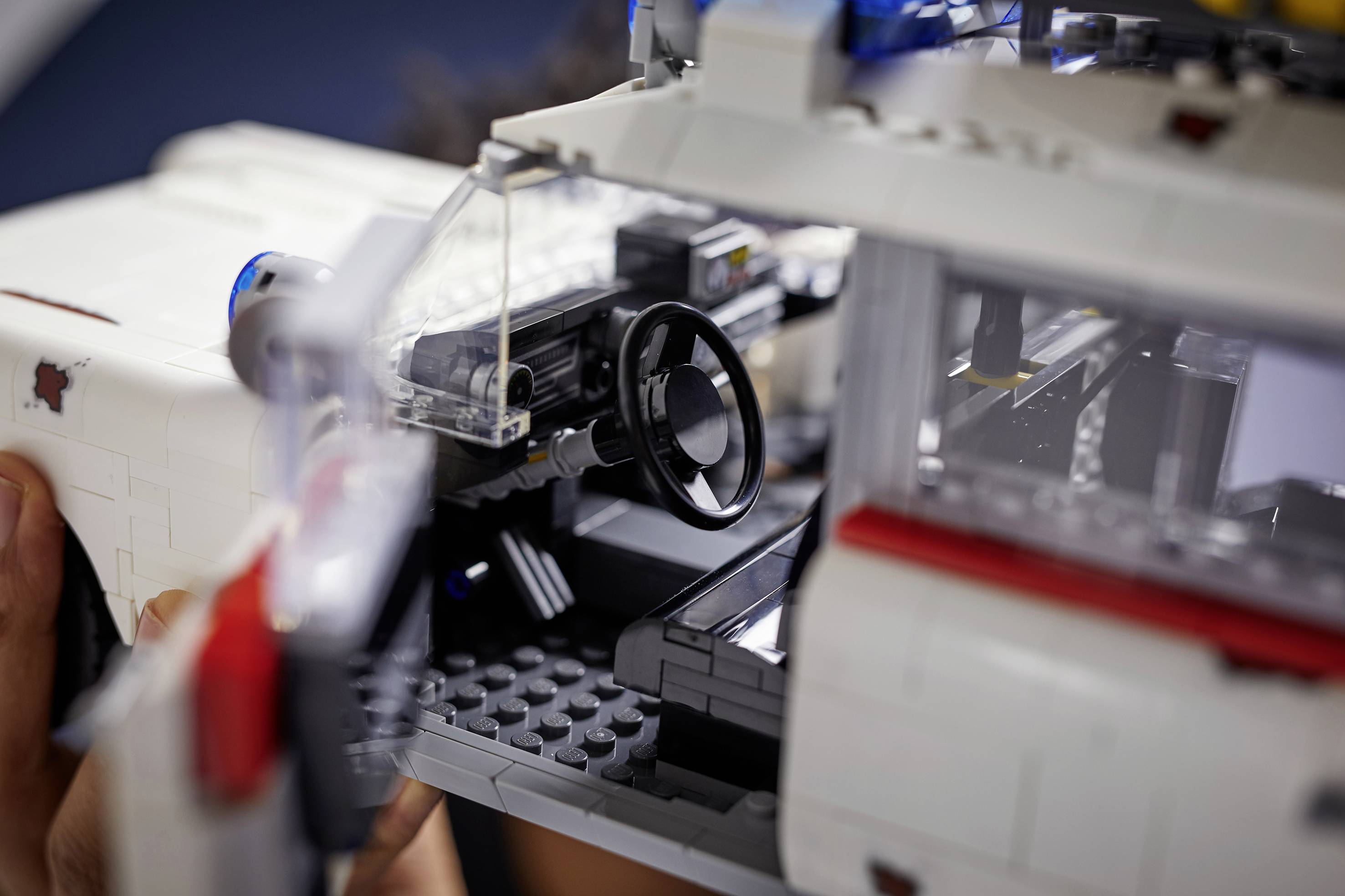 10274 LEGO® ICONS™ Ghostbusters™ ECTO-1-6