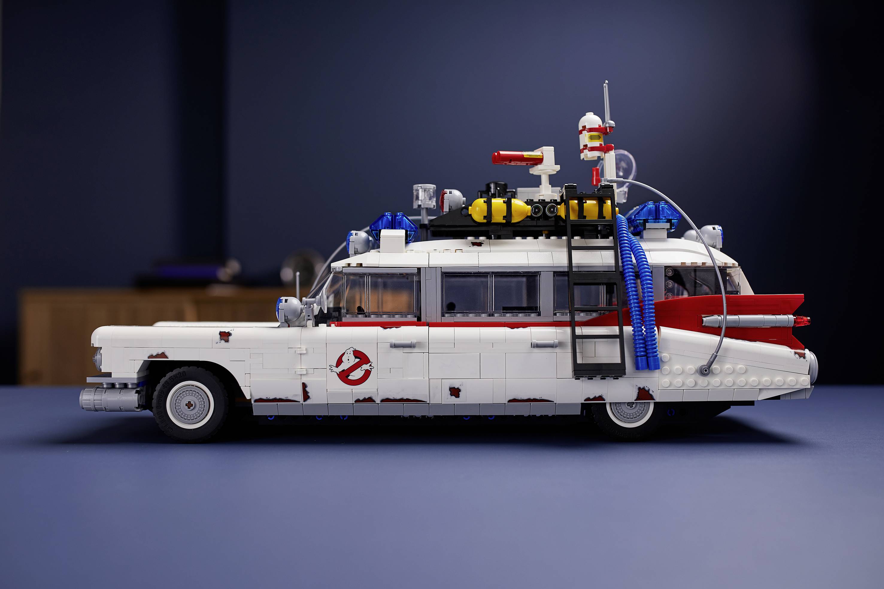 10274 LEGO® ICONS™ Ghostbusters™ ECTO-1-9