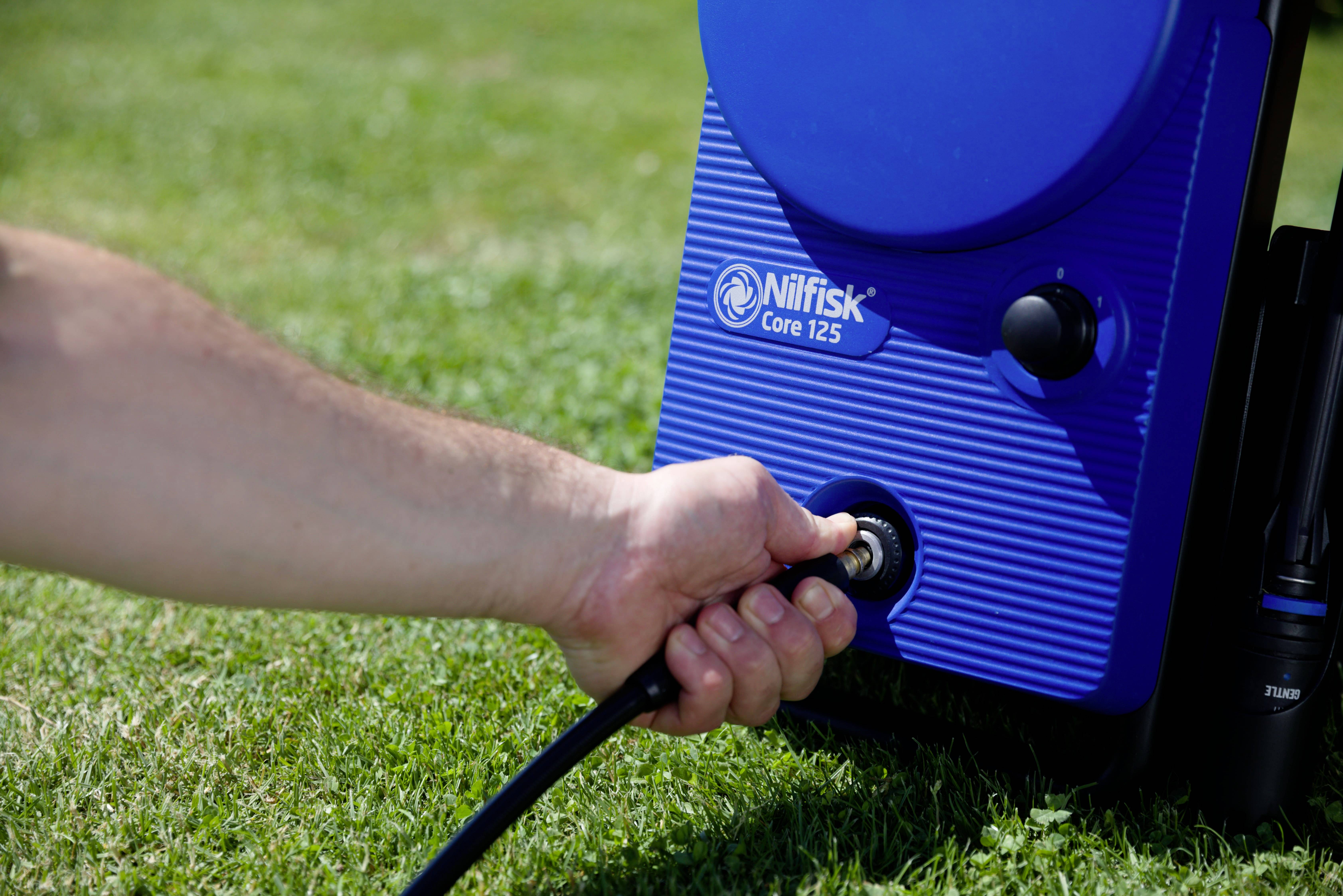 Nilfisk Core 125-5 EU Pressure washer 125 bar Cold water-2