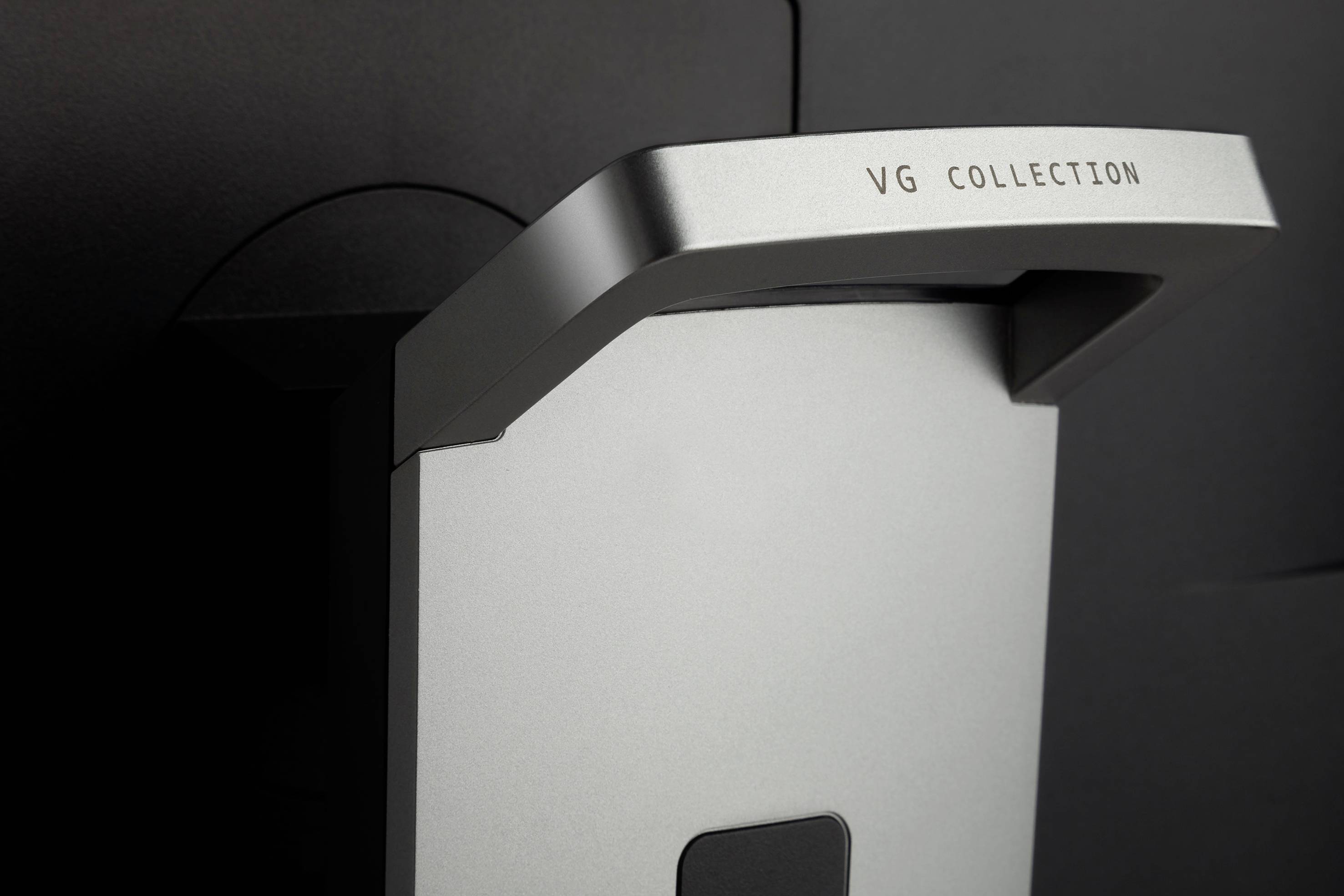 Viewsonic VG2456 LED EEC D (A - G) 61 cm (24 inch) 1920 x 1080 p 16:9 5 ms DisplayPort, HDMI™, USB C® IPS LCD-1