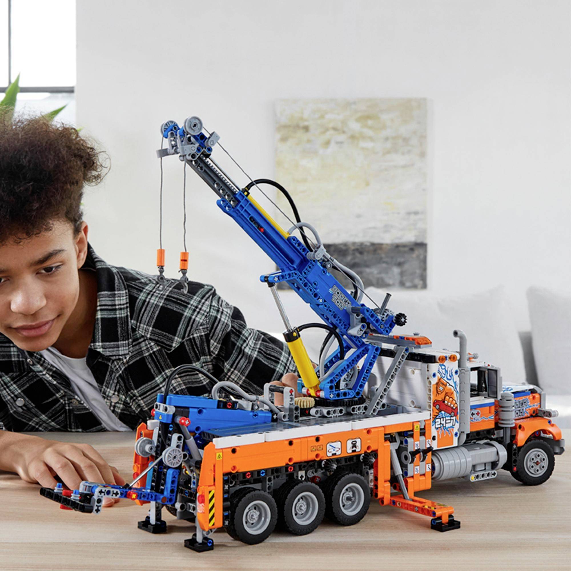 42128 LEGO® TECHNIC Heavy-duty tow truck-21