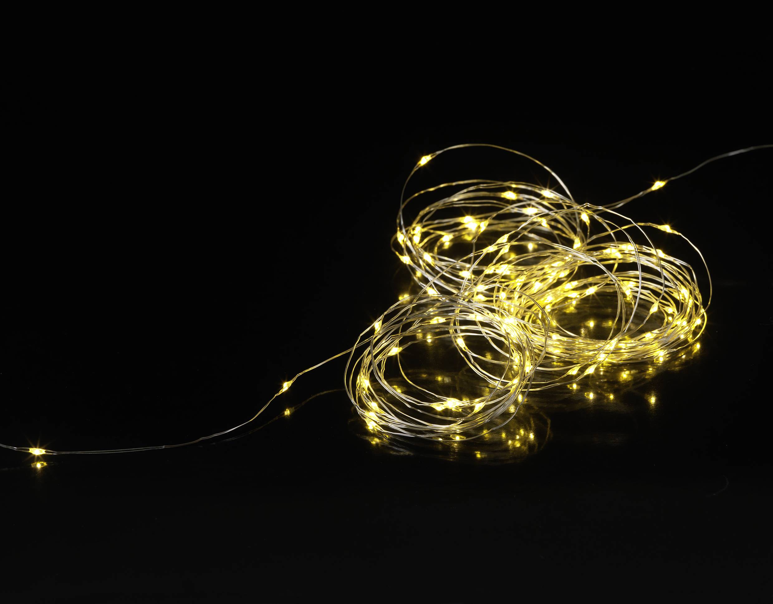 Sygonix SY-4722040 Holiday lights (mini) Inside/outside battery-powered No. of bulbs 100 LED (monochrome) Warm white Ill-0