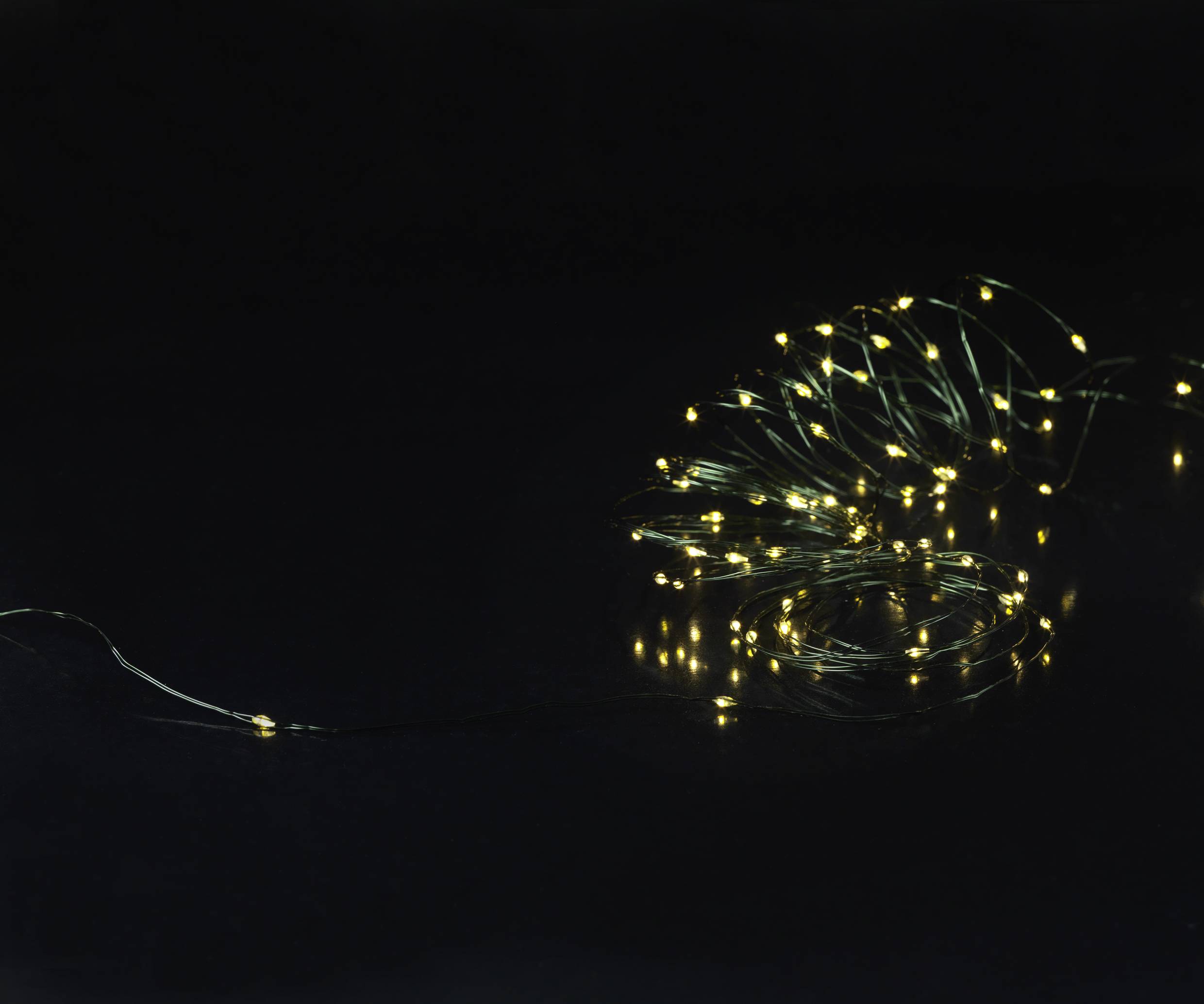 Sygonix SY-4722042 Holiday lights (mini) Inside/outside battery-powered No. of bulbs 50 LED (monochrome) Warm white Illuminated length: 5.4 m Selectable modes,