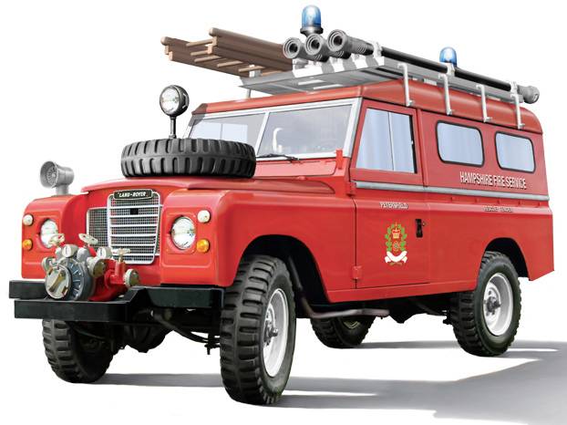 Italeri 3660 Land Rover Fire Truck Model car assembly kit 1:24