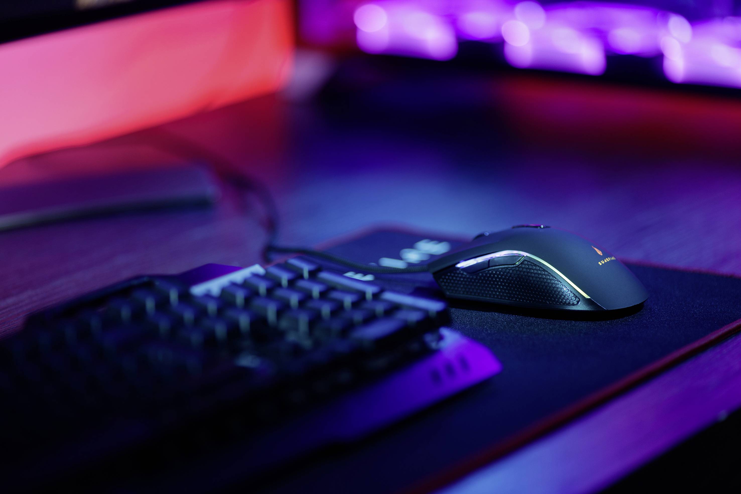 Surefire Gaming Hawk Claw Gaming mouse USB Optical Black 7 Buttons 800 dpi, 1600 dpi, 2400 dpi, 3200 dpi, 4800 dpi, 6400-2