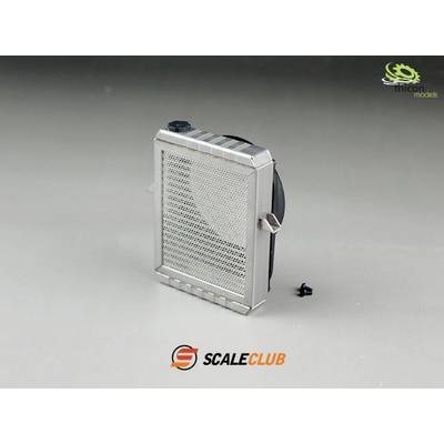 Metallic model car radiator with a black fan, against a grey background. Small screw positioned nearby. 'SCALECLUB' brand logo at the bottom.