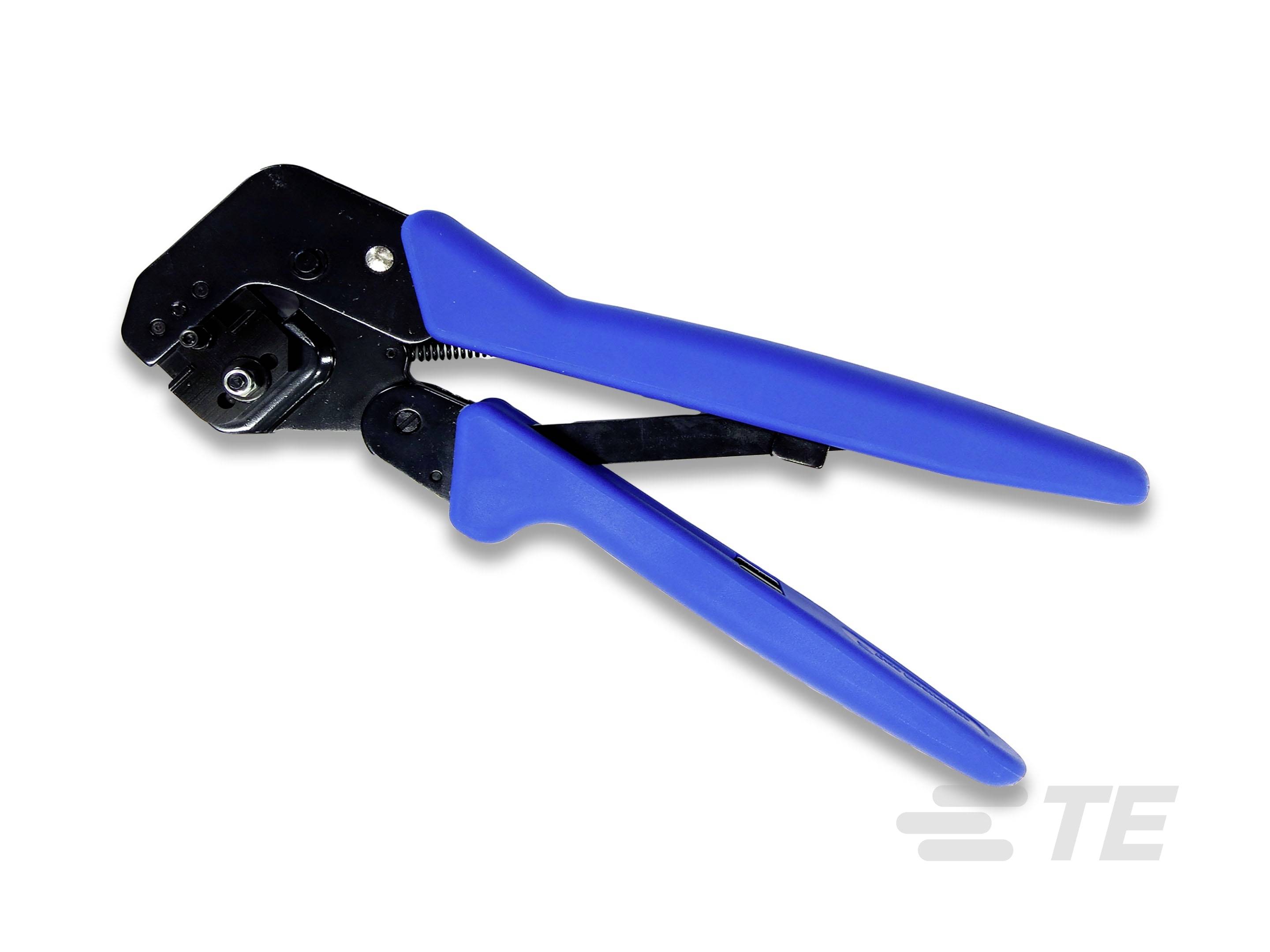 Crimping pliers with blue handles on a white background, suitable for connecting electrical cables.