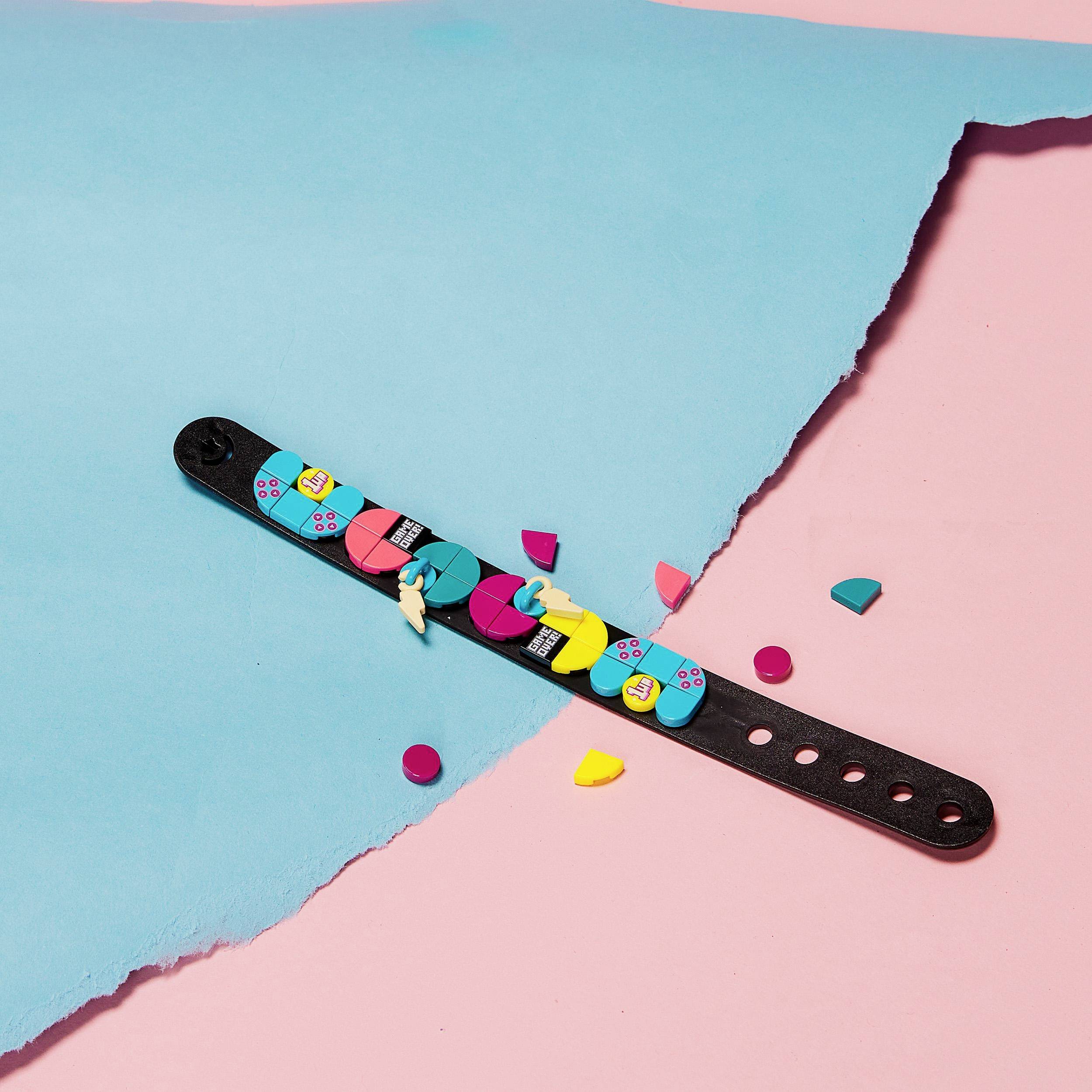 LEGO® DOTS 41943 Gaming wristband with trailers