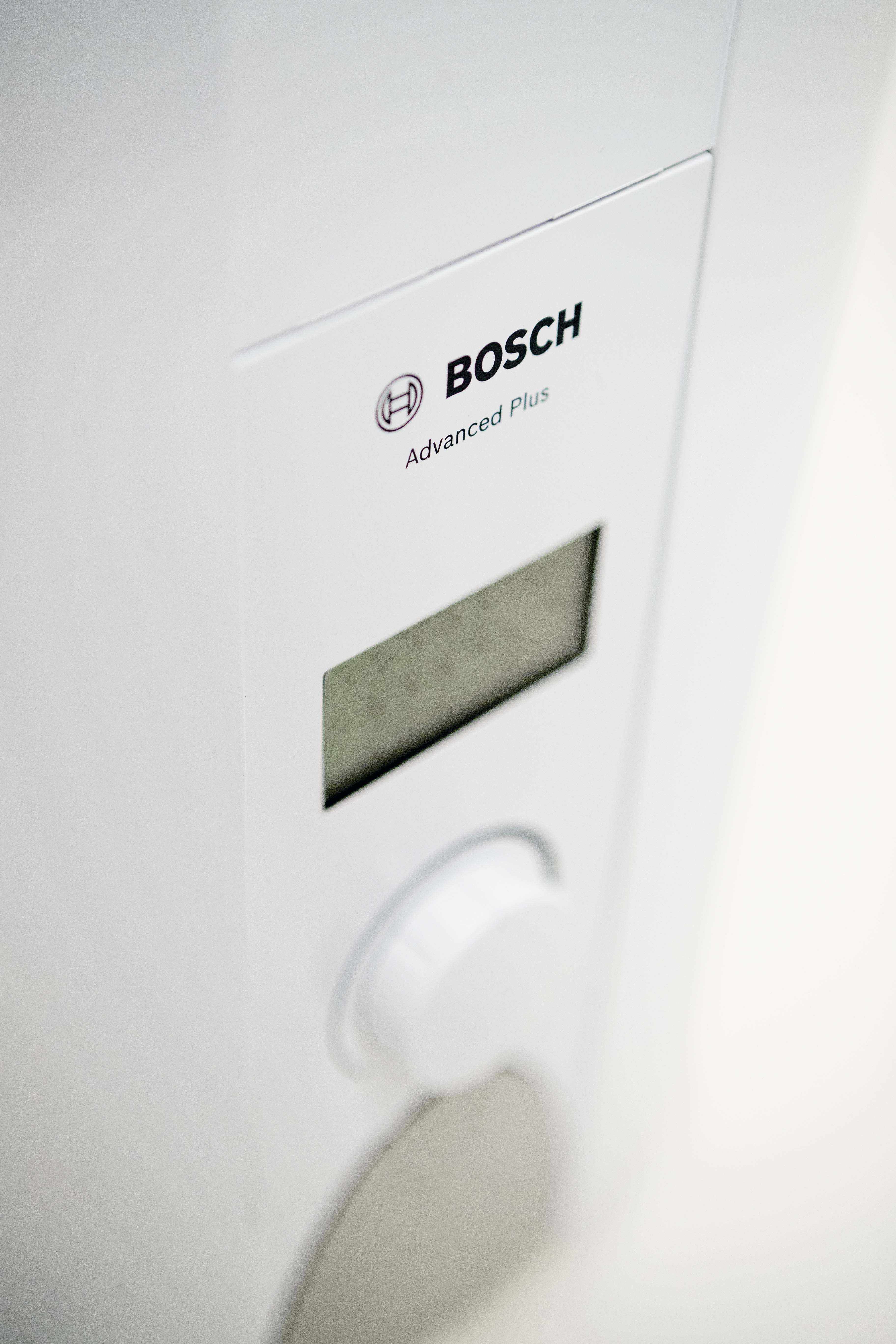 Bosch Home Comfort 7736504714 Tronic Advanced Plus 18/21 kW Tankless heater A (A+ - F) electronical 21 kW-2