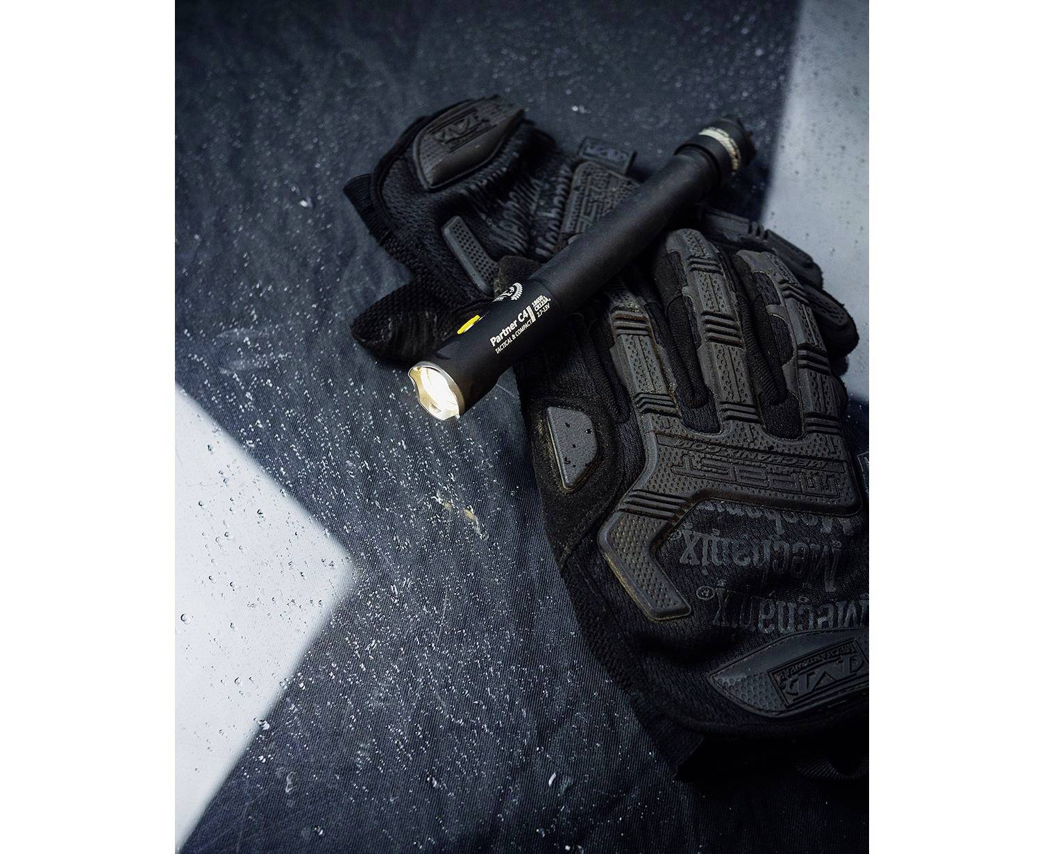 ArmyTek Partner C4 Pro warm LED (monochrome) Torch rechargeable 2300 lm 2040 h 73 g-5