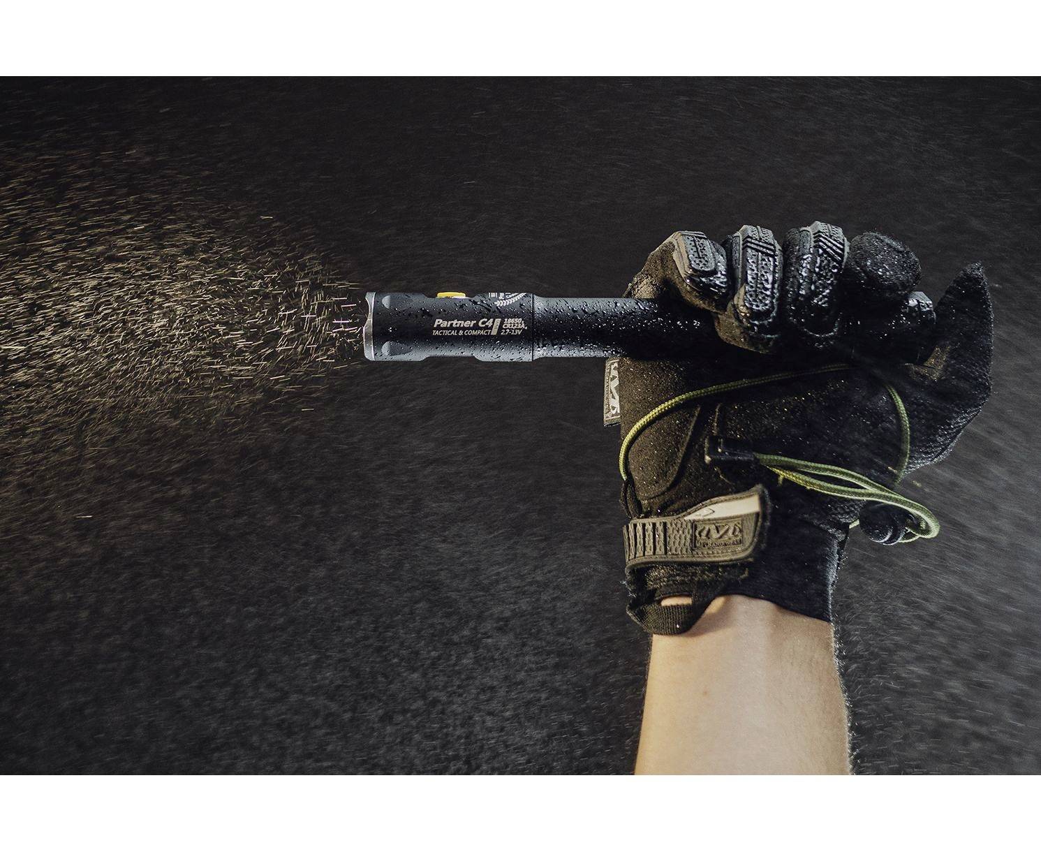 ArmyTek Partner C4 Pro warm LED (monochrome) Torch rechargeable 2300 lm 2040 h 73 g-7