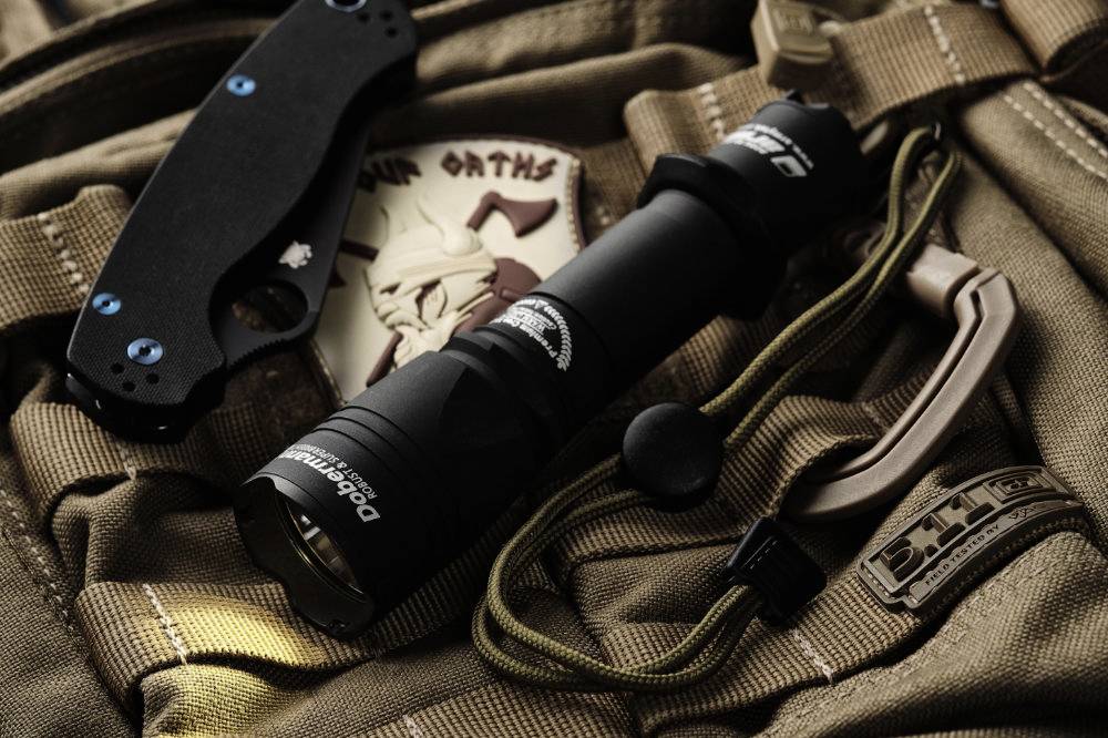 ArmyTek Dobermann XP-E2 red LED (monochrome) Torch rechargeable 200 lm 432 h 115 g-18