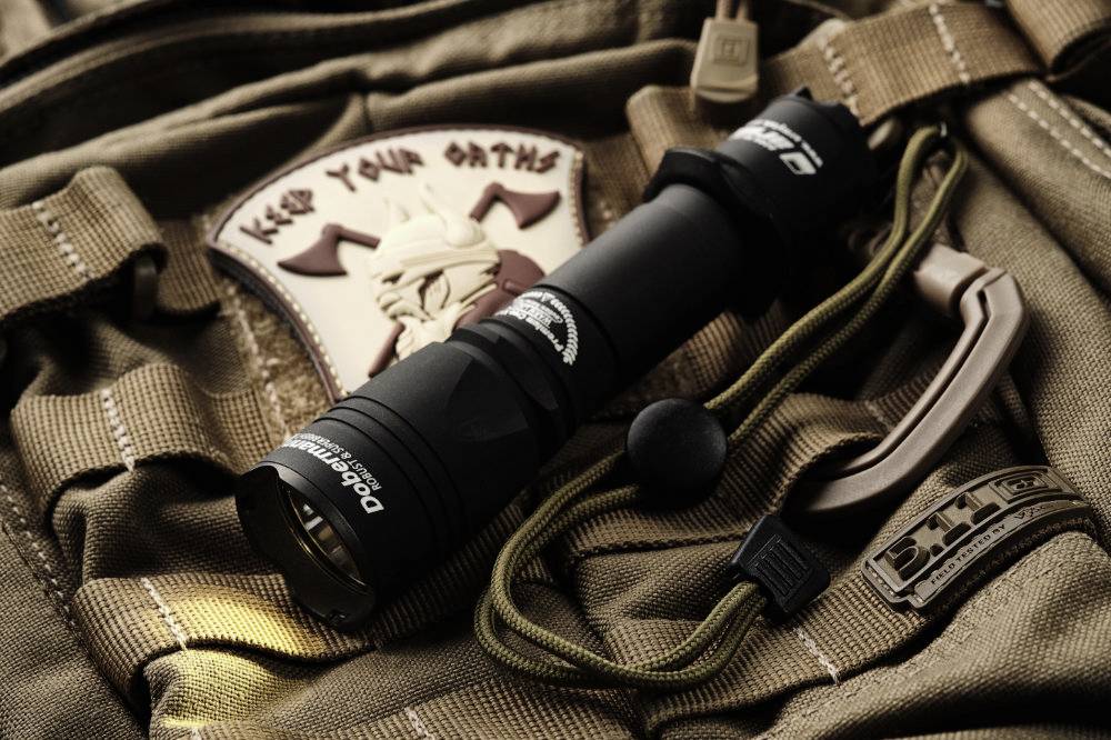 ArmyTek Dobermann XP-E2 red LED (monochrome) Torch rechargeable 200 lm 432 h 115 g-19