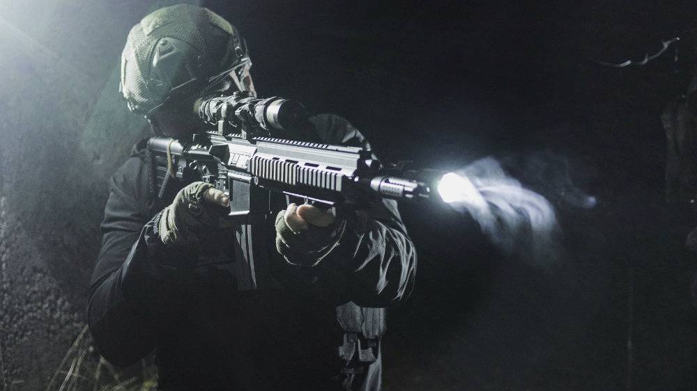 ArmyTek Dobermann XP-E2 green LED (monochrome) Torch rechargeable 240 lm 432 h 115 g-45