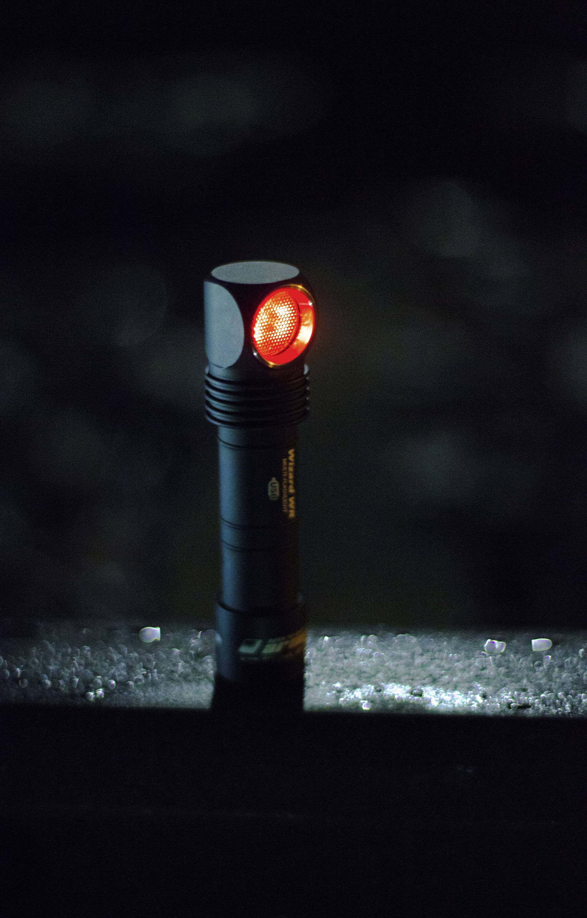 ArmyTek Wizard WR Magnet Warm & Red LED (monochrome) Headlamp rechargeable 1300 lm 360 h 65 g-5