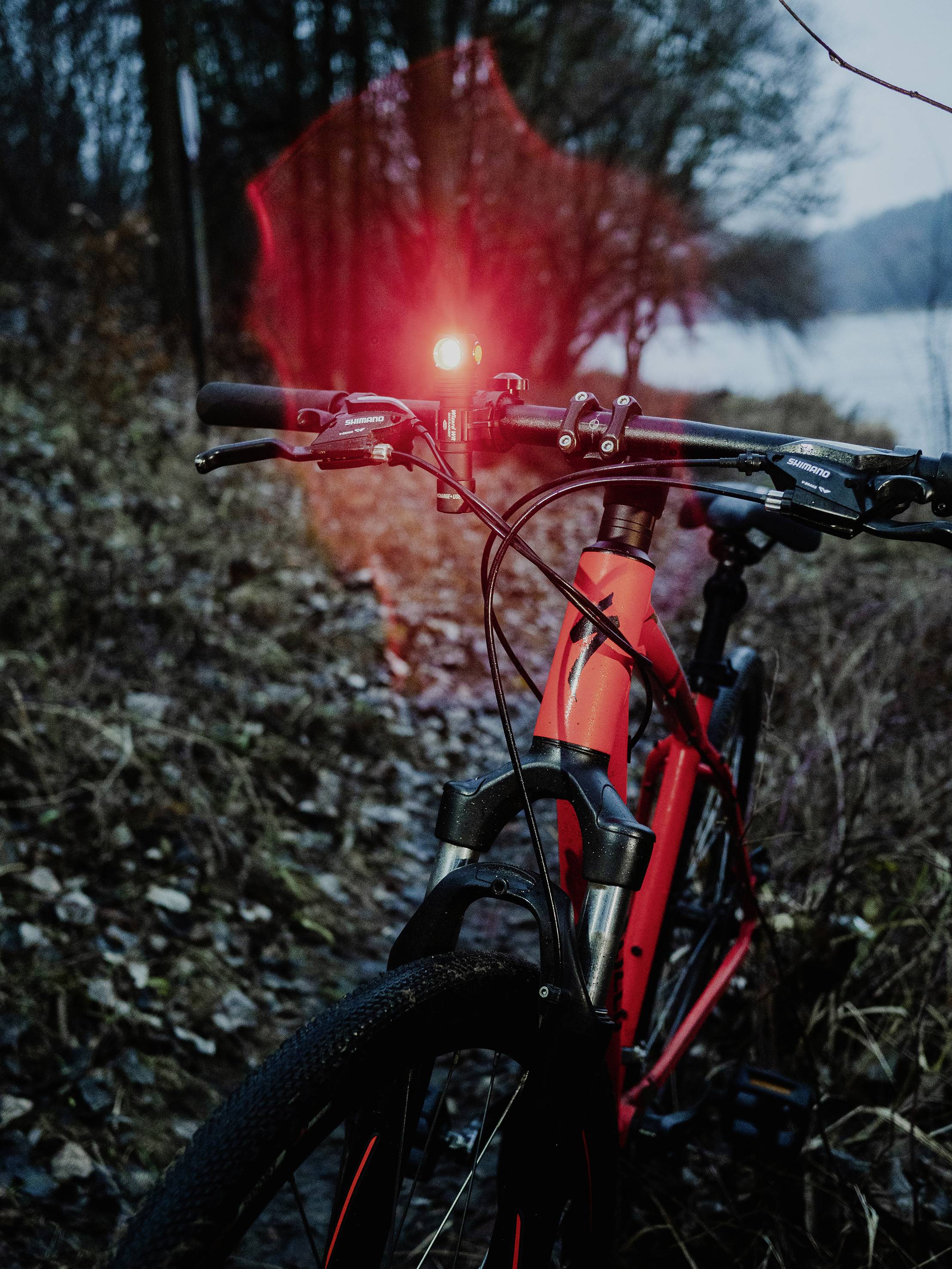 ArmyTek Wizard WR Magnet Warm & Red LED (monochrome) Headlamp rechargeable 1300 lm 360 h 65 g-7