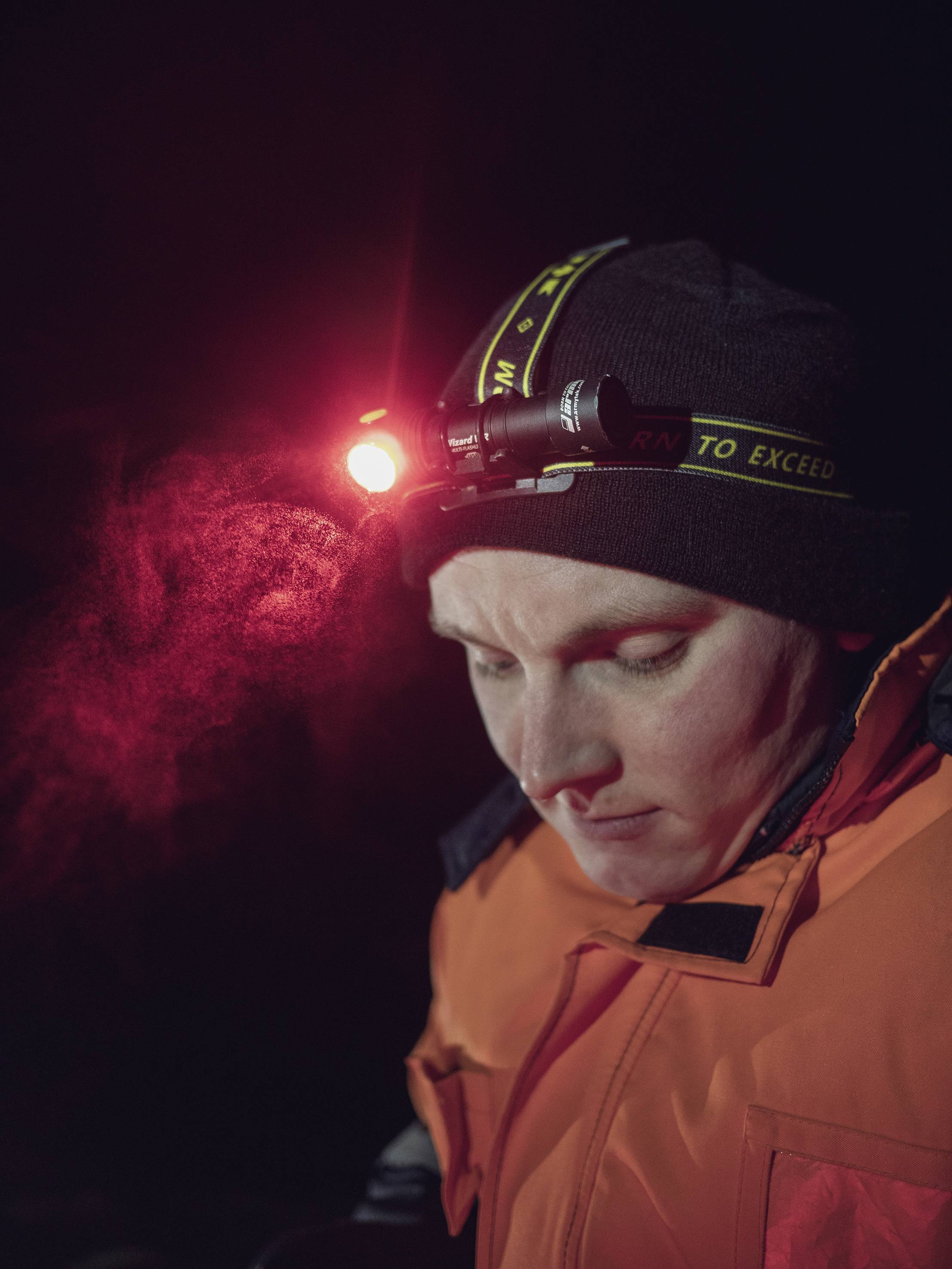 ArmyTek Wizard WR Magnet Warm & Red LED (monochrome) Headlamp rechargeable 1300 lm 360 h 65 g-16