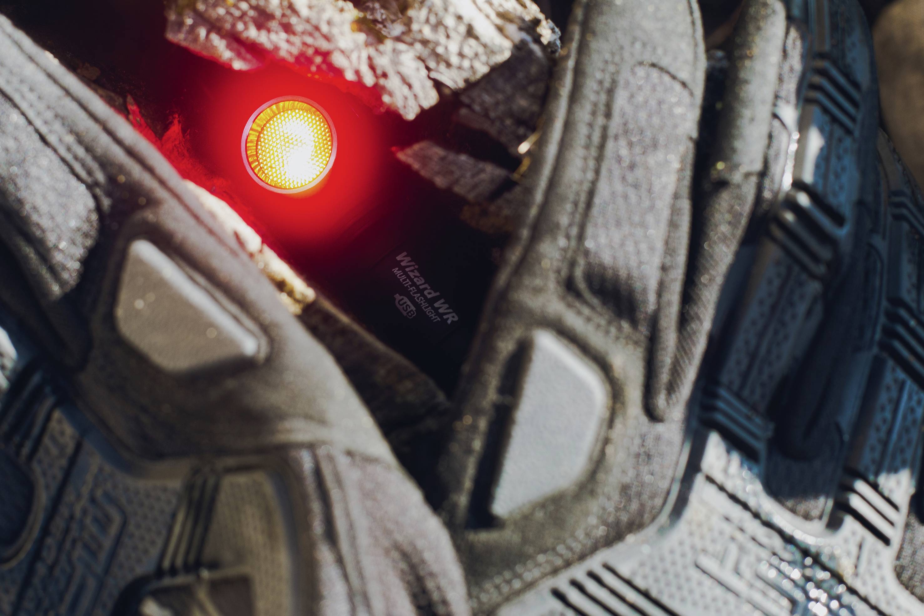 ArmyTek Wizard WR Magnet Warm & Red LED (monochrome) Headlamp rechargeable 1300 lm 360 h 65 g-19