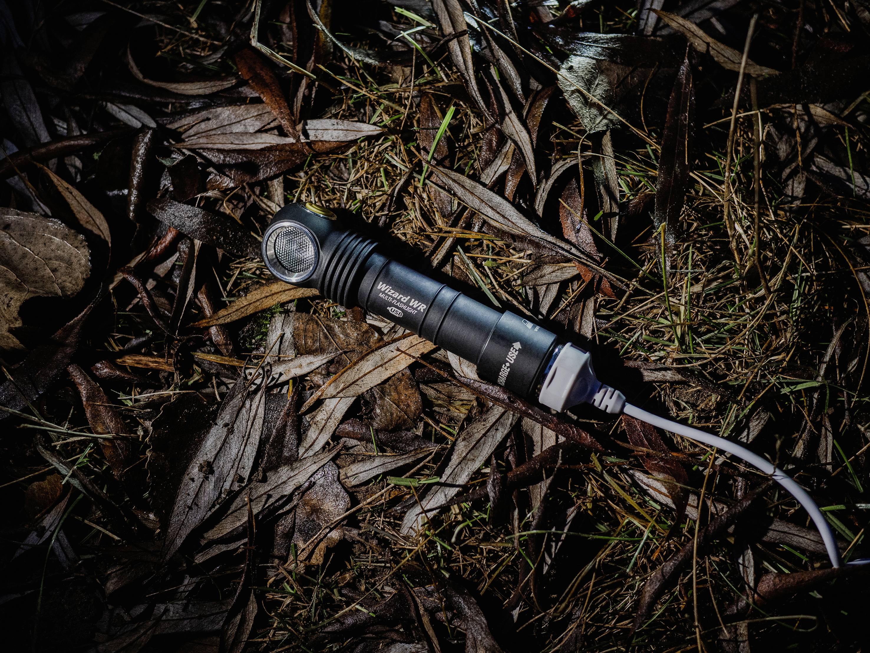 ArmyTek Wizard WR Magnet Warm & Red LED (monochrome) Headlamp rechargeable 1300 lm 360 h 65 g-37